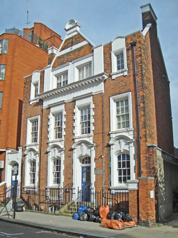 1 Chelsea Manor Street