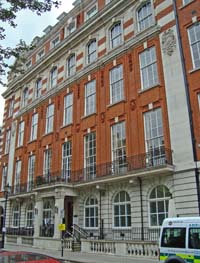Charles Symonds House, Queen Square