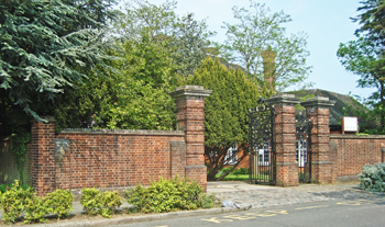 Entrance gates Shrewsbury House